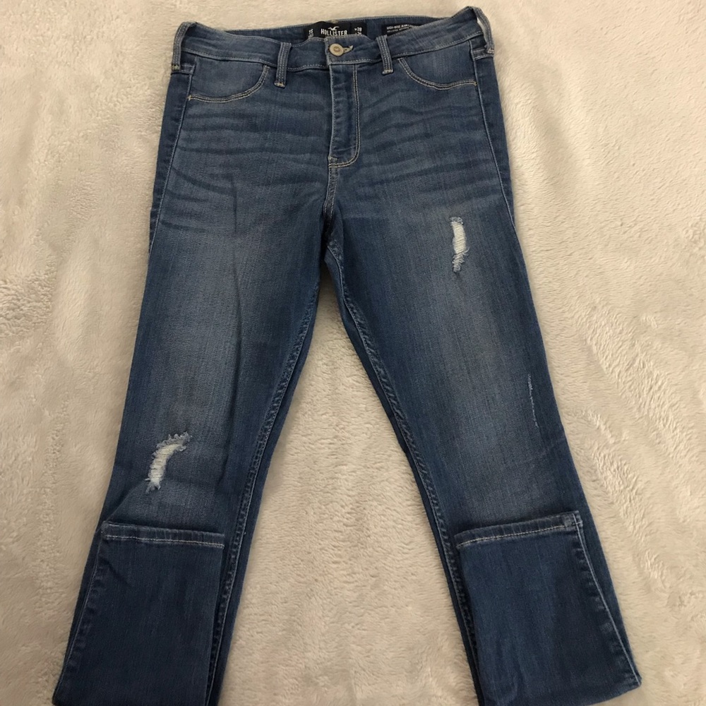 Slight distressed denim body hugging skinny jeans